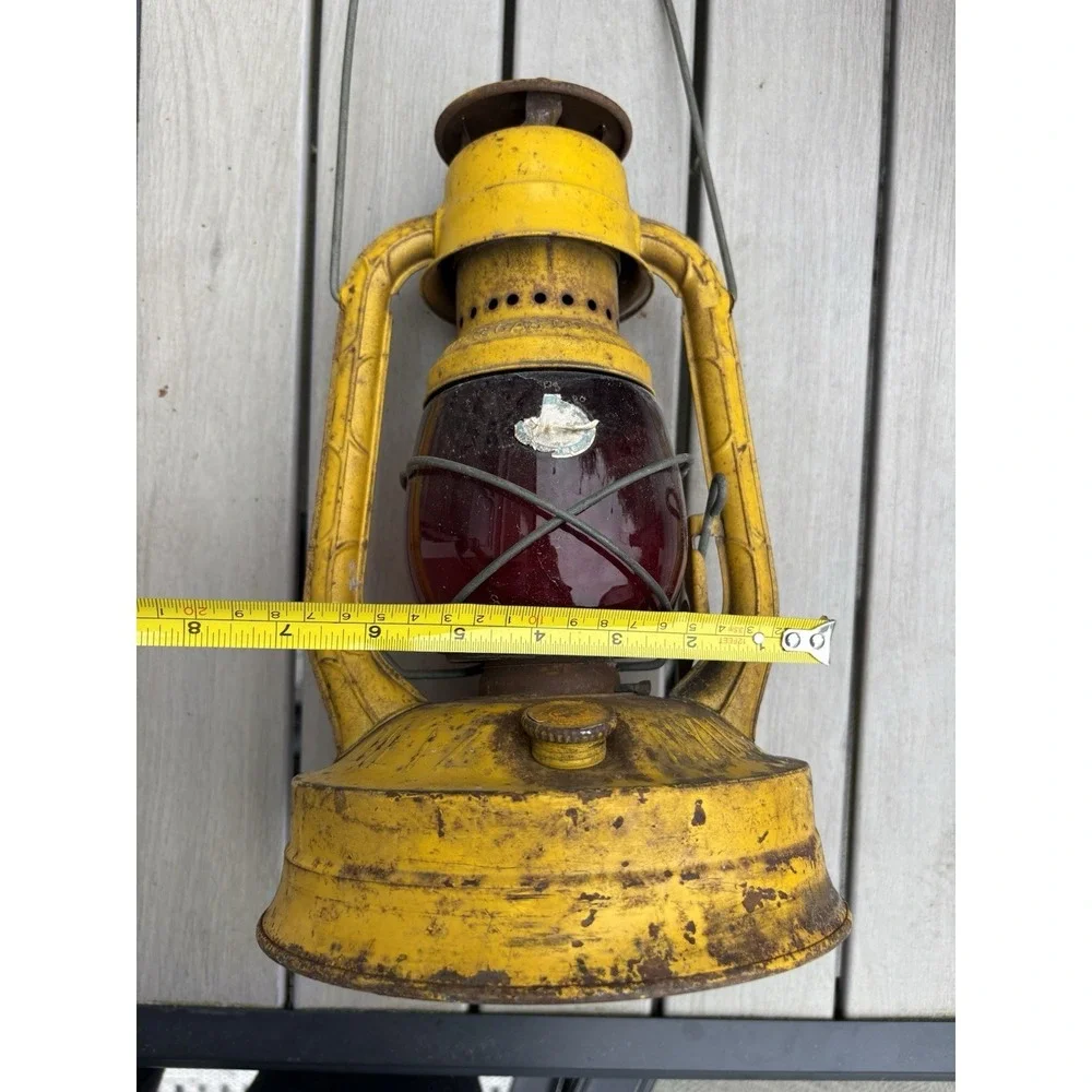 Antique Deitz No. 100 MLPS Kerosene Lantern Stolen from New York Red Globe‎